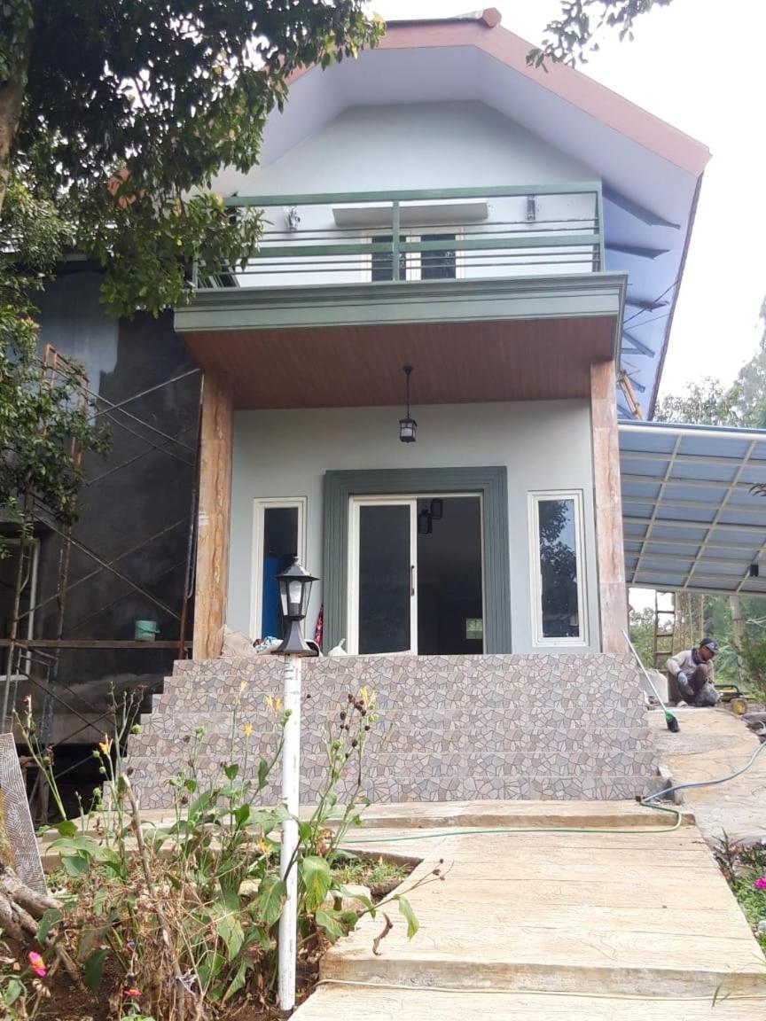 Bromo Camp House Hotel Ngoại thất bức ảnh