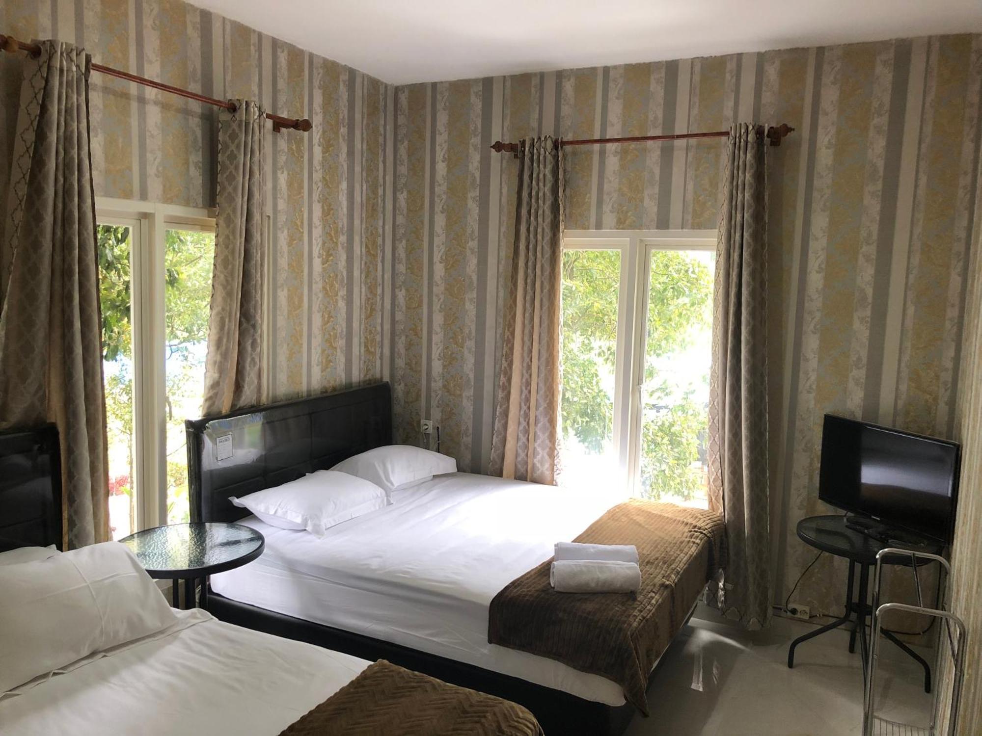 Bromo Camp House Hotel Ngoại thất bức ảnh