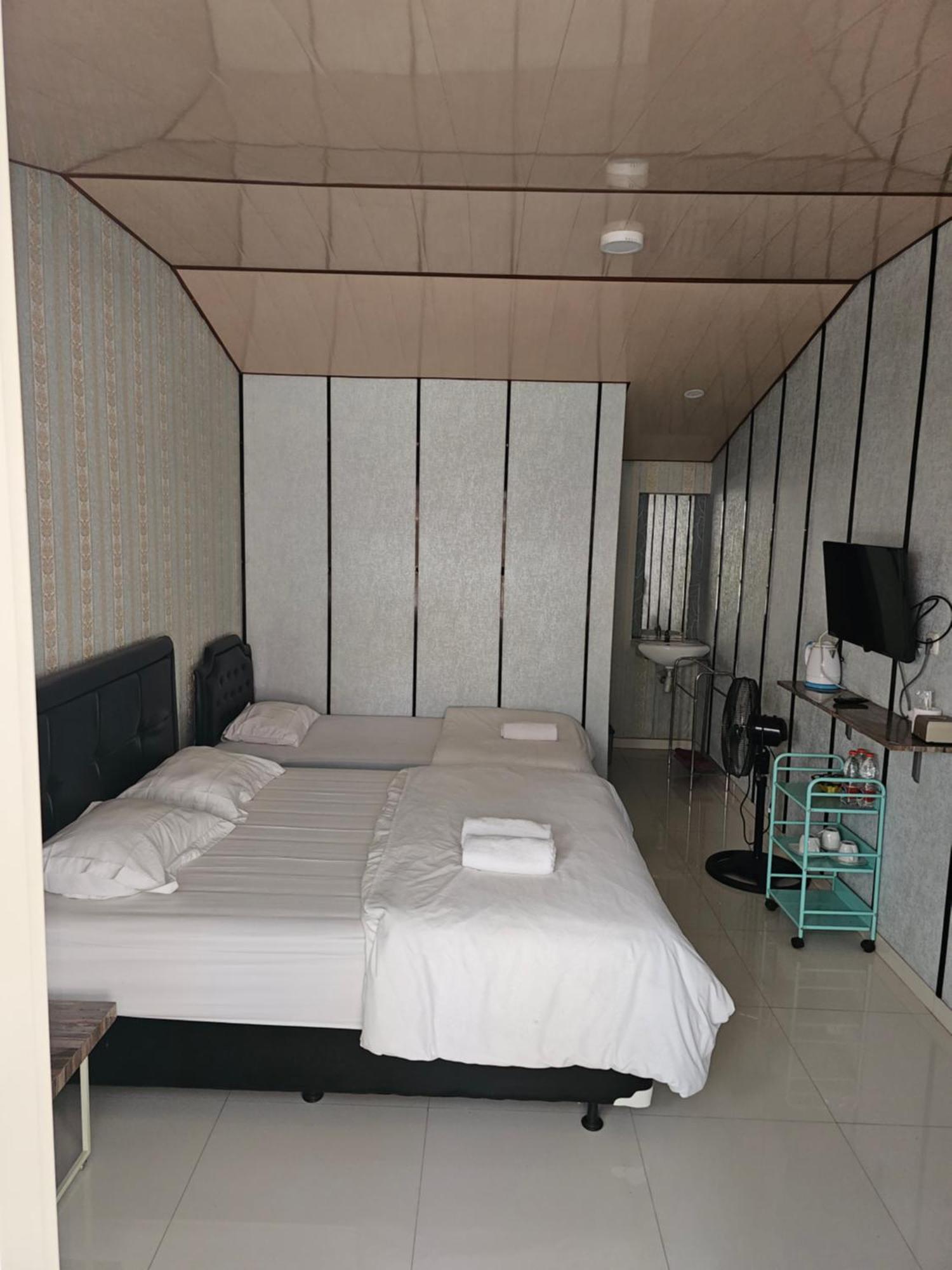 Bromo Camp House Hotel Ngoại thất bức ảnh
