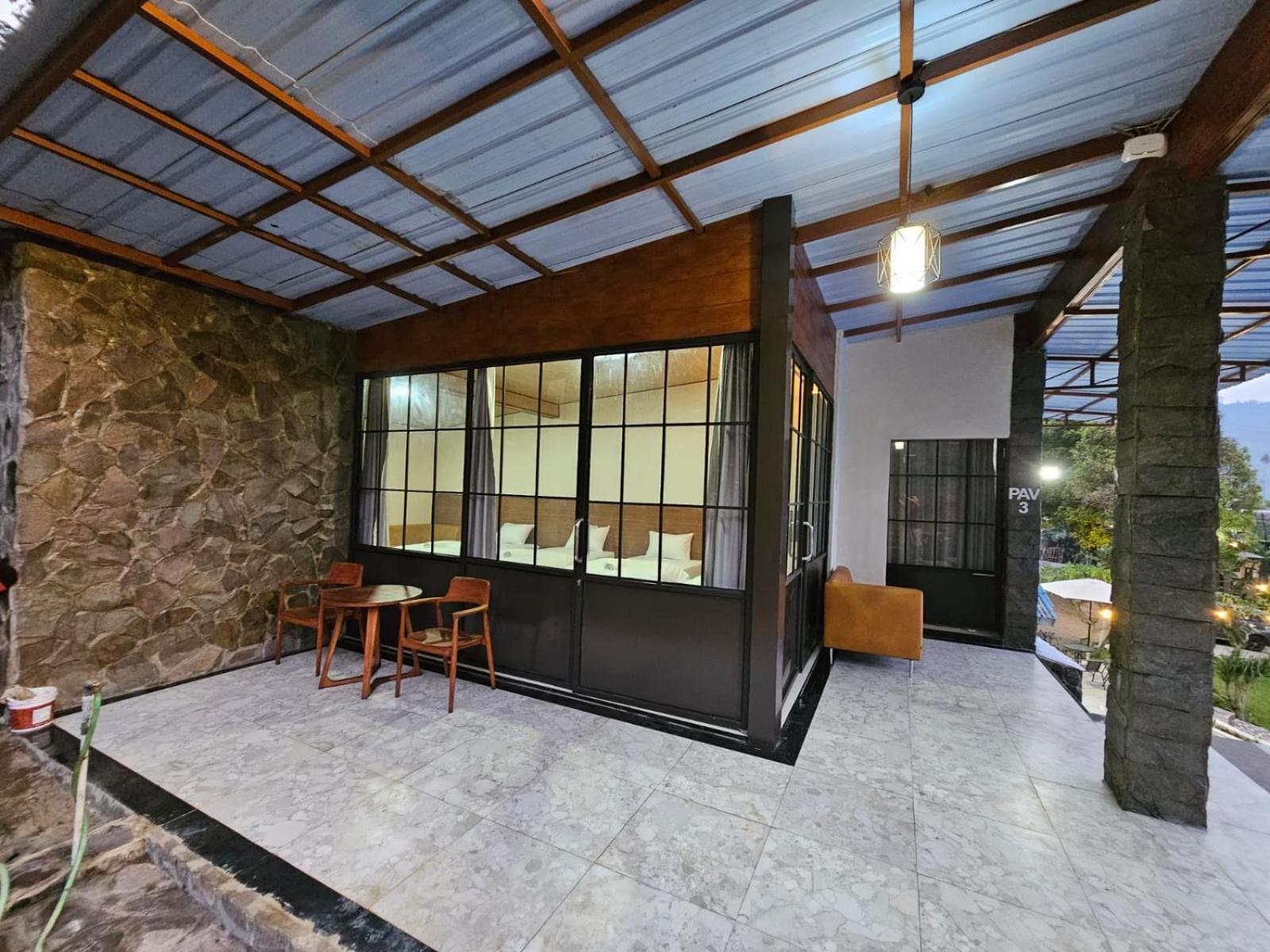 Bromo Camp House Hotel Ngoại thất bức ảnh