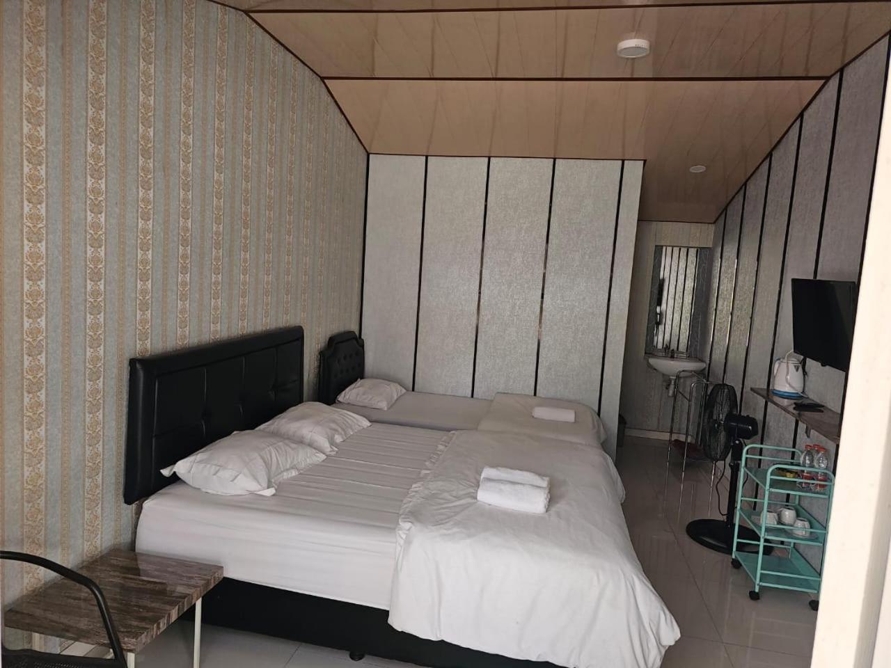 Bromo Camp House Hotel Ngoại thất bức ảnh