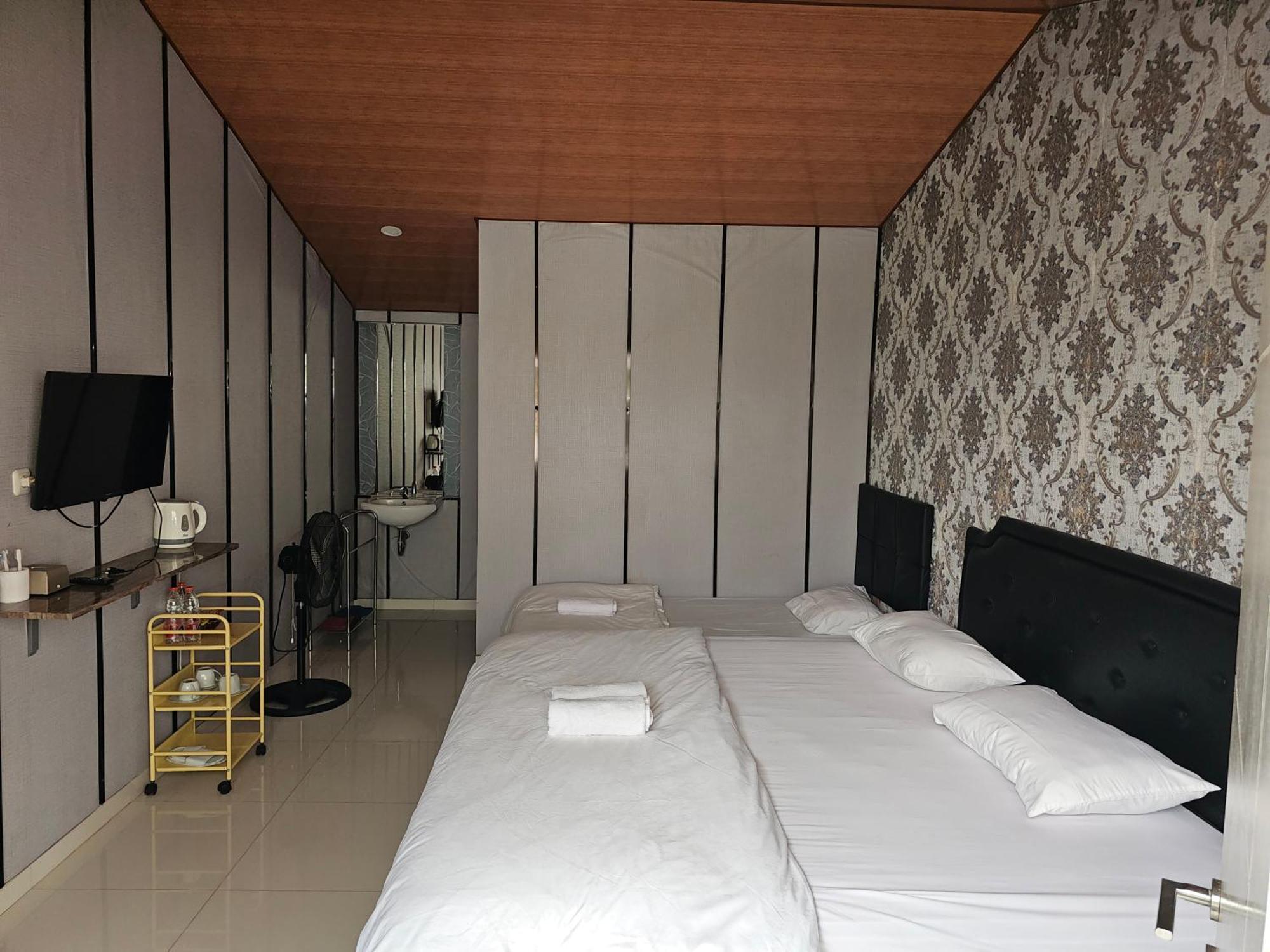 Bromo Camp House Hotel Ngoại thất bức ảnh